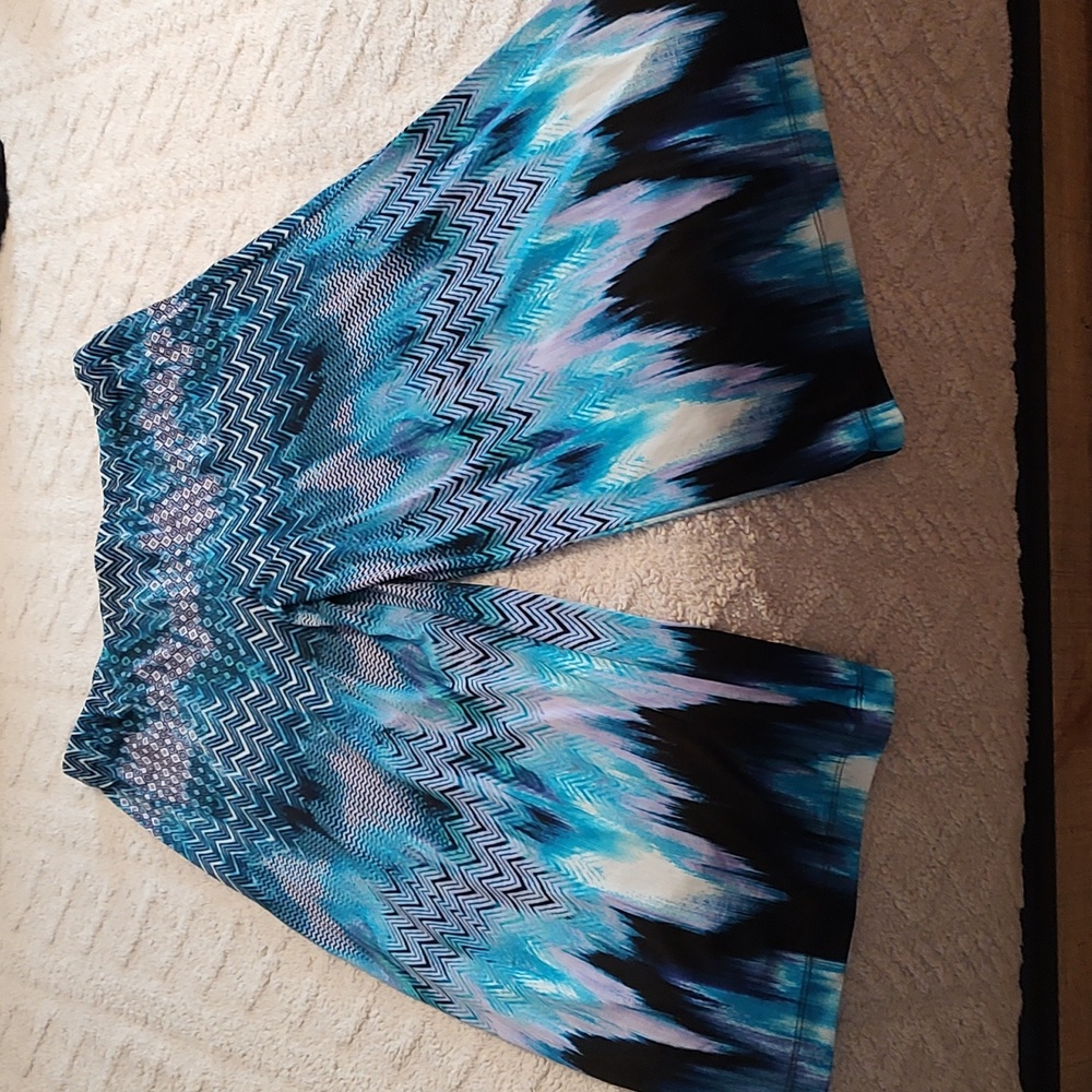 Oneworld palazzo dress pants. Blue and black patterned. Size small